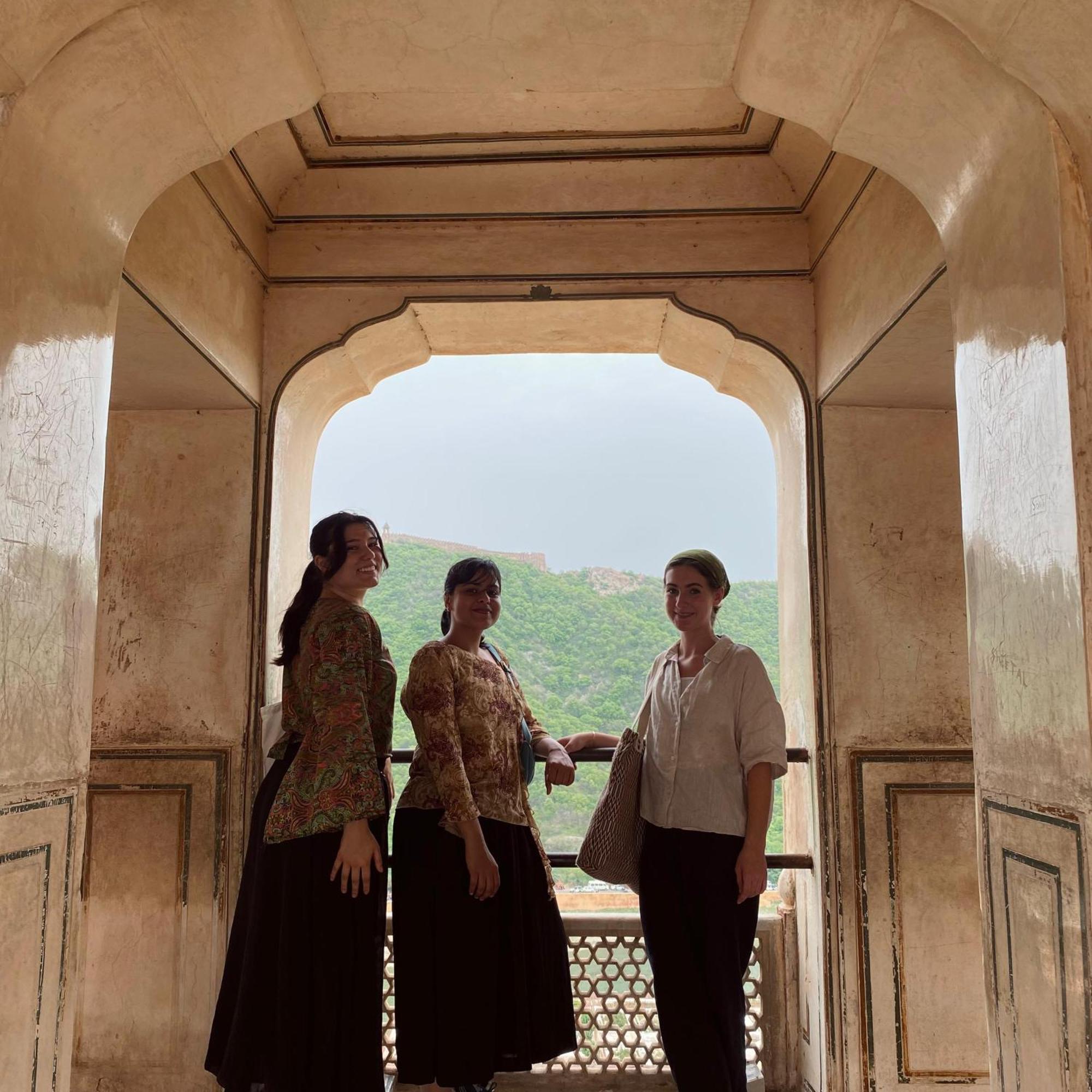 Madpackers Jaipur Hostel ภายนอก รูปภาพ